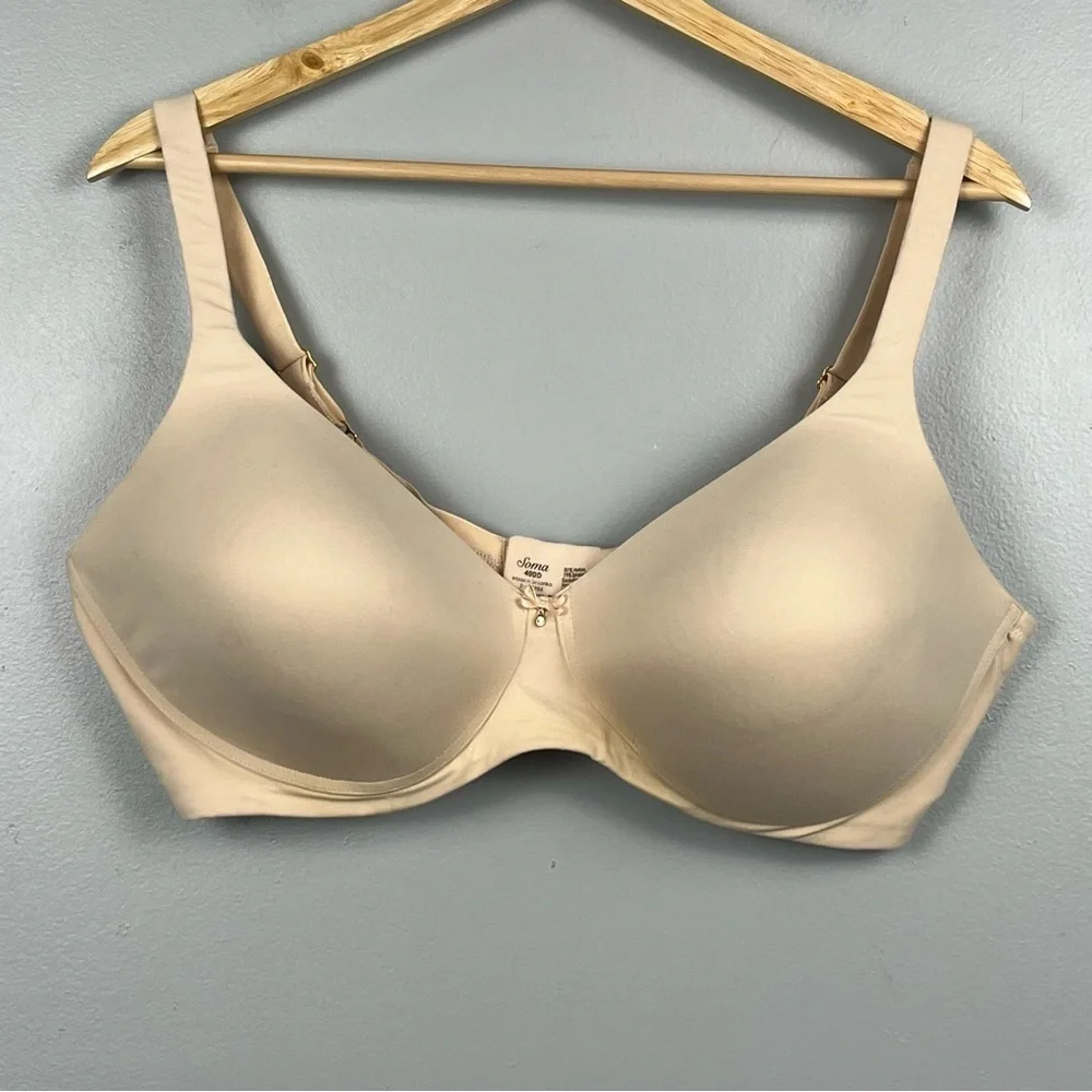 Soma beige Embraceable Wireless lightly lined adjustable strap bra, 40DD.